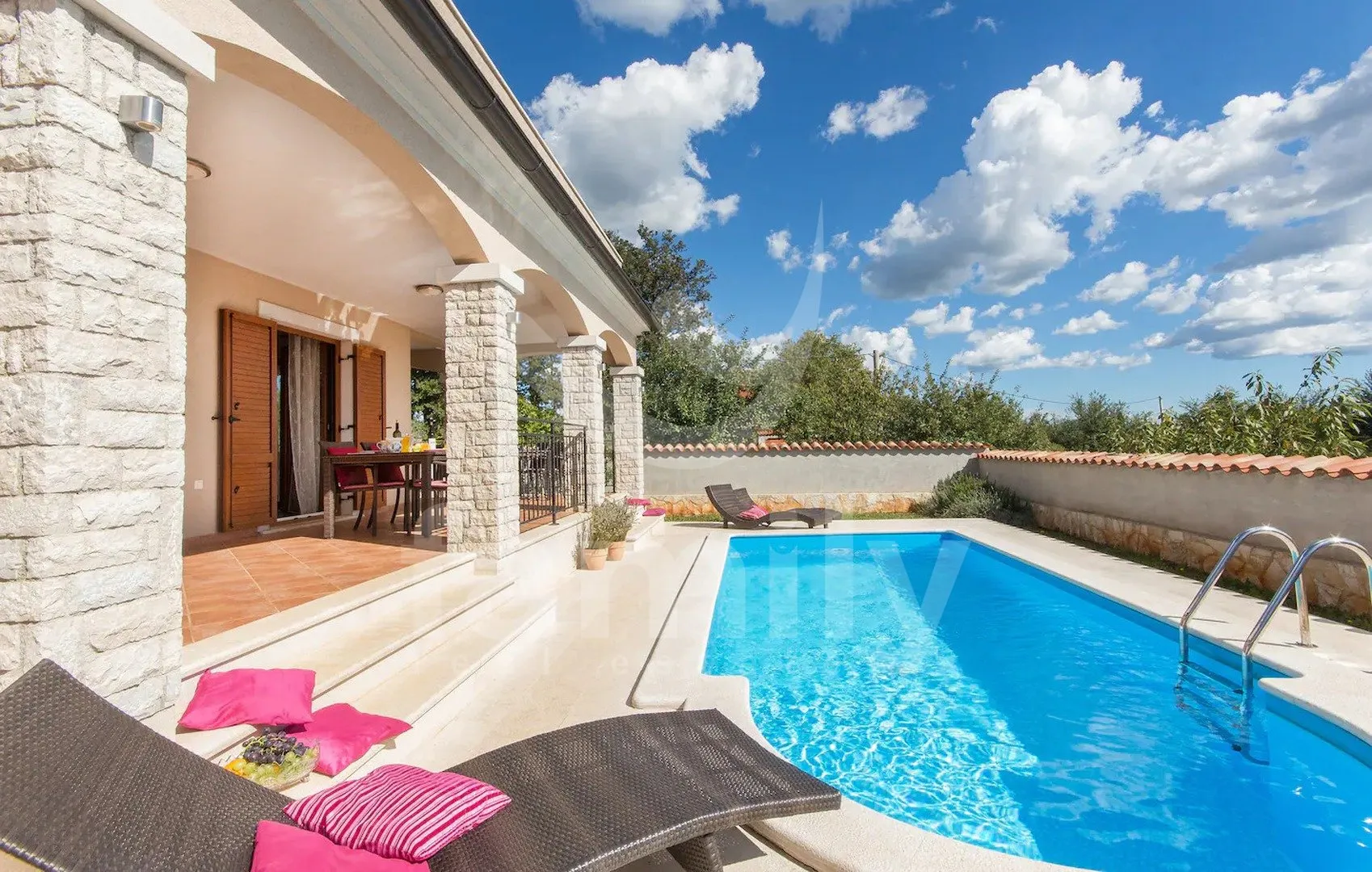 Kamena Villa Sa Bazenom I Pogledom Na Prirodu - Filipana, Marčana
