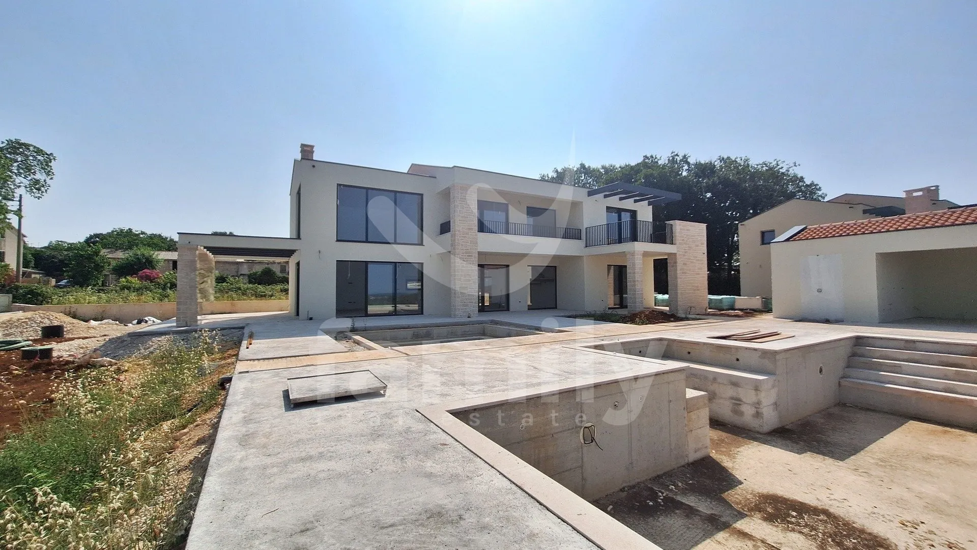 atraktivna villa sa spertakularnim pogledom - slika 17