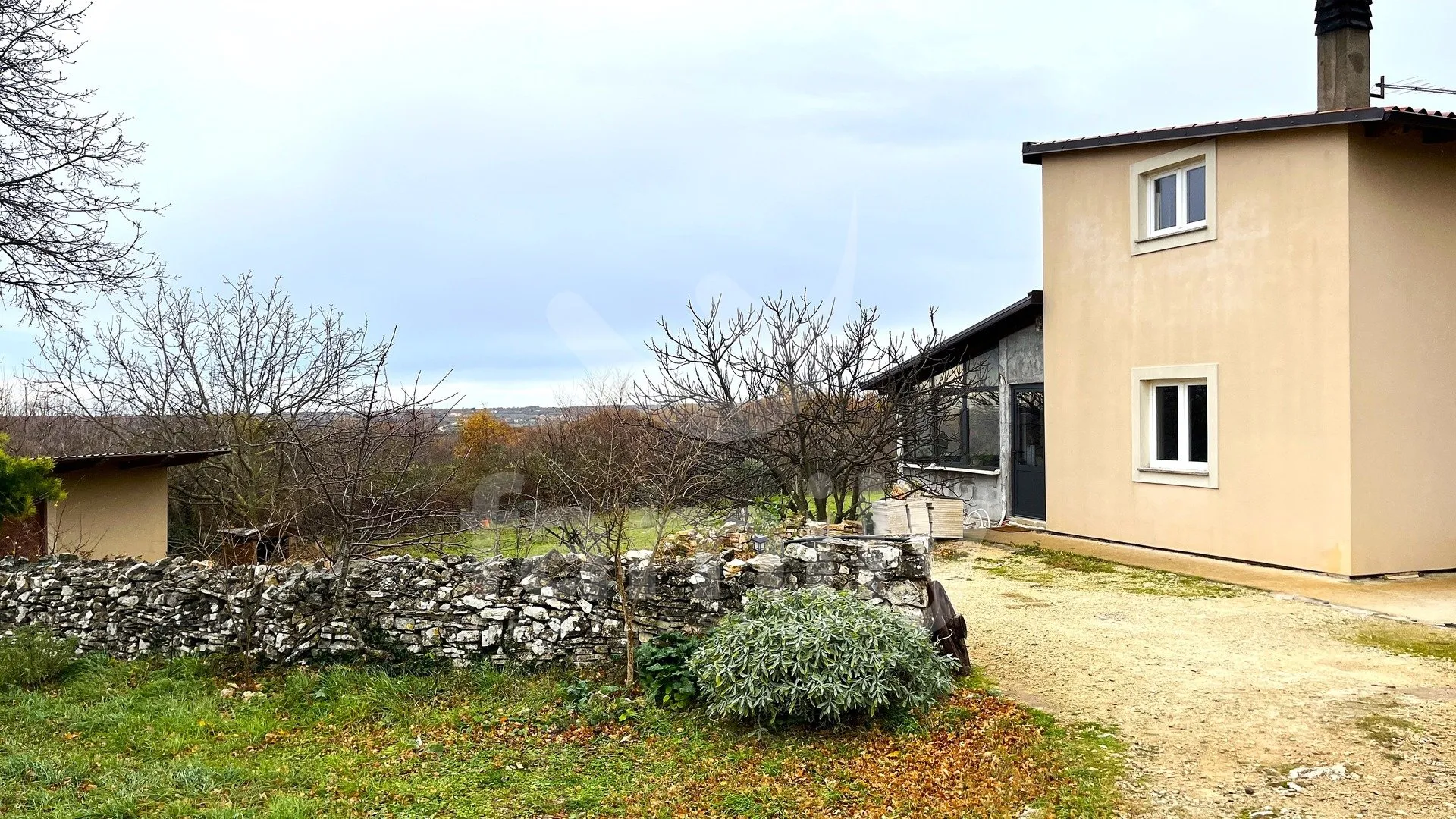 obiteljska kuća na prostranom imanju na mirnoj lokaciji - slika 17