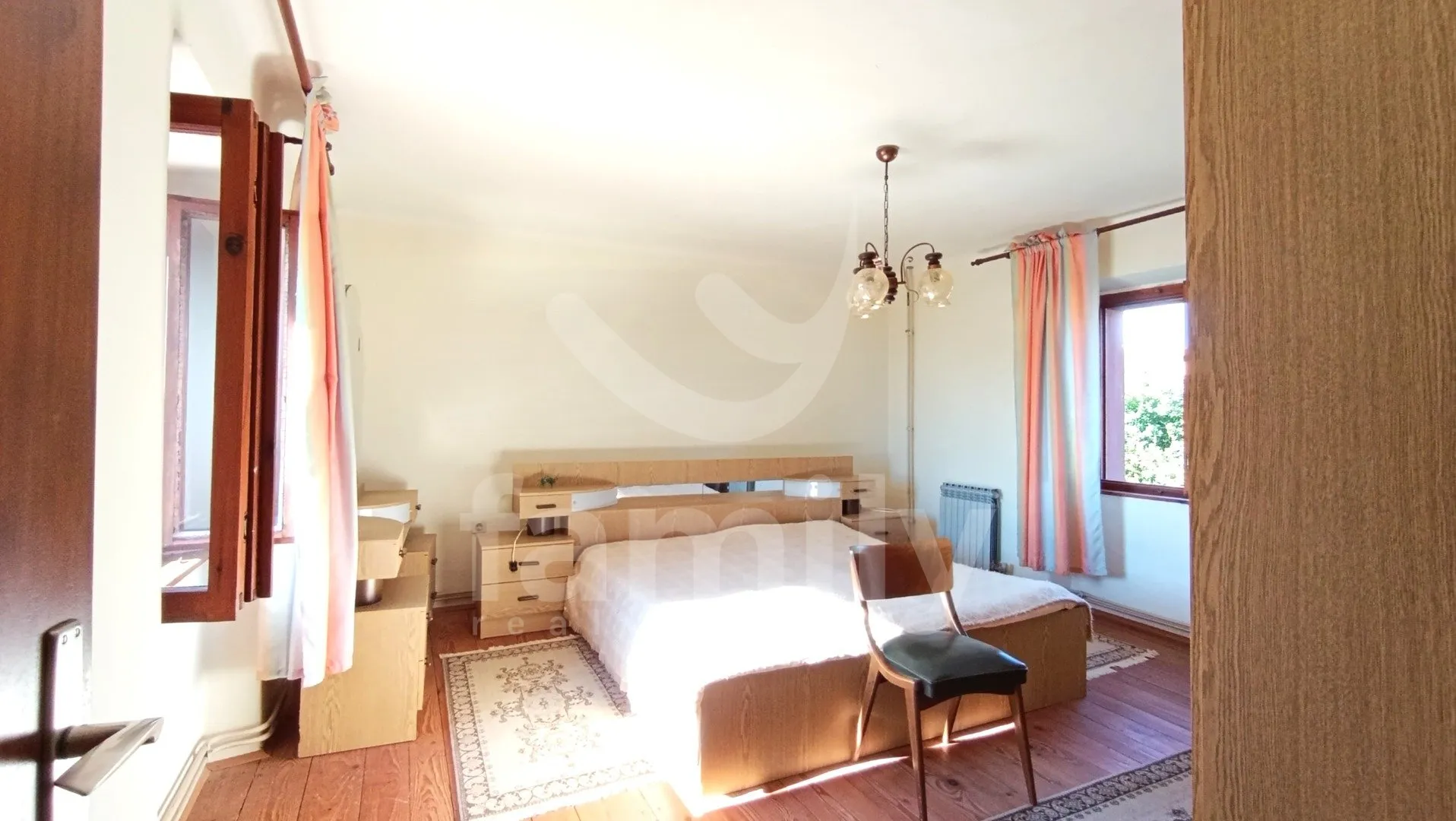 prodaja šarmantne kuće za renovaciju u mirnom naselju - slika 24