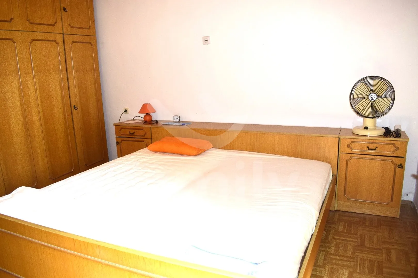 ekskluzivno prostrani stan u centru novigrada 50m od mora - slika 9