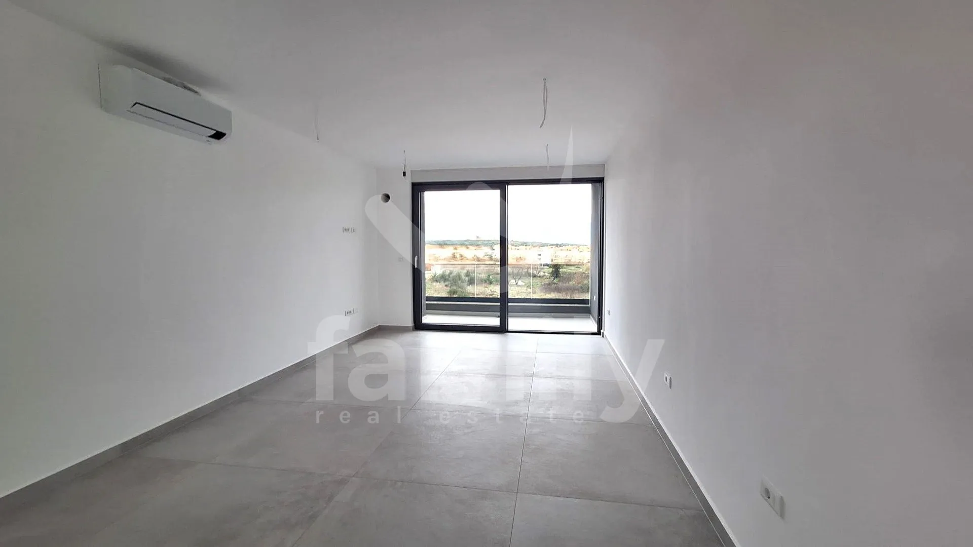 luksuzna novogradnja penthouse sa tri spavaće sobe - slika 12