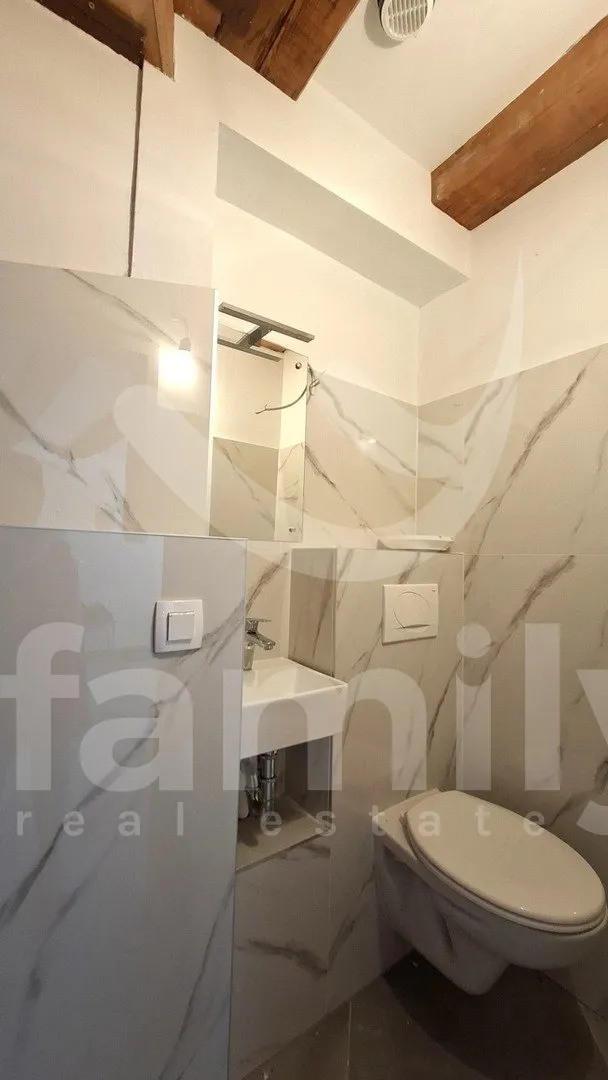 novoizgrađena kamena kuća sa bazenom - slika 7
