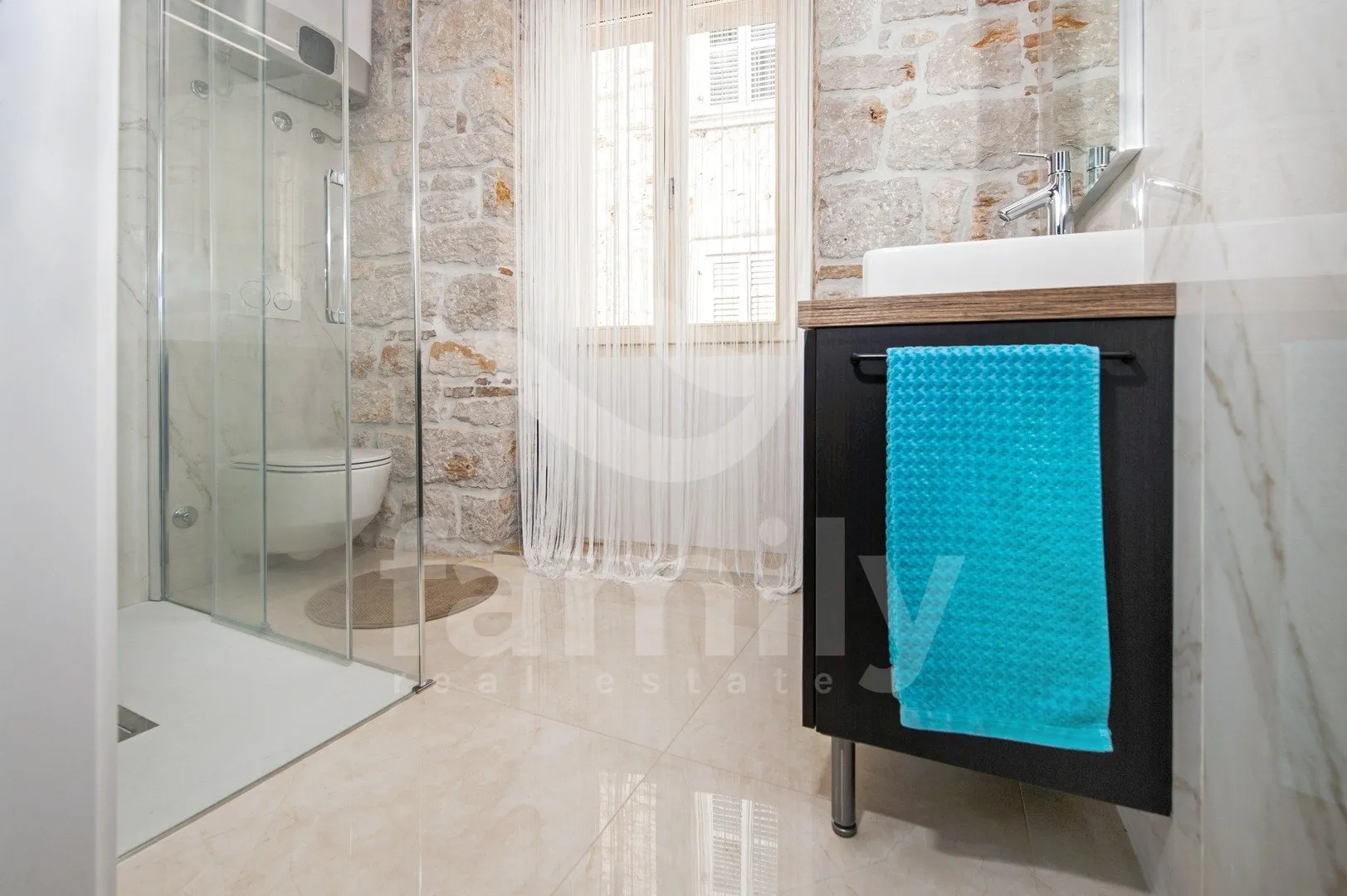 iznimna dva apartmana tik do mora - slika 4