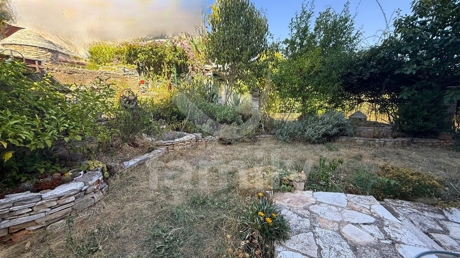 prodaja obiteljski stan s apartmanom i vrtom pula veli vrh - slika 17