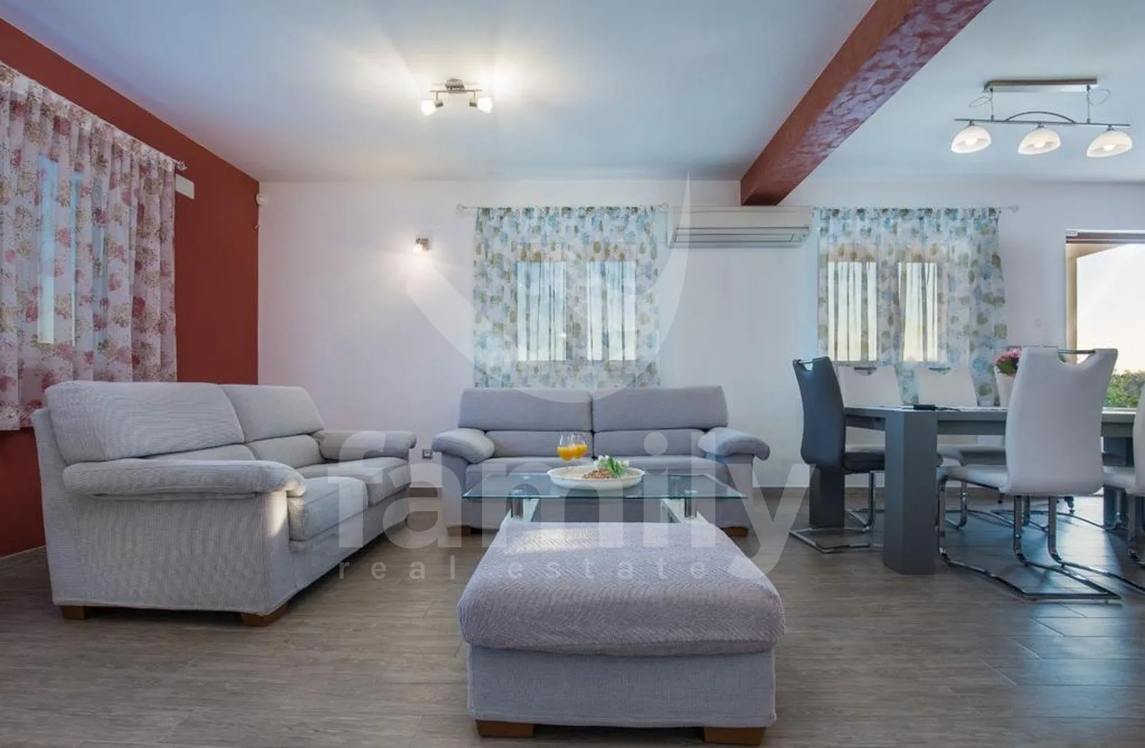 vila u oazi mira sa pogledom na more i brijunsko otočje - slika 3