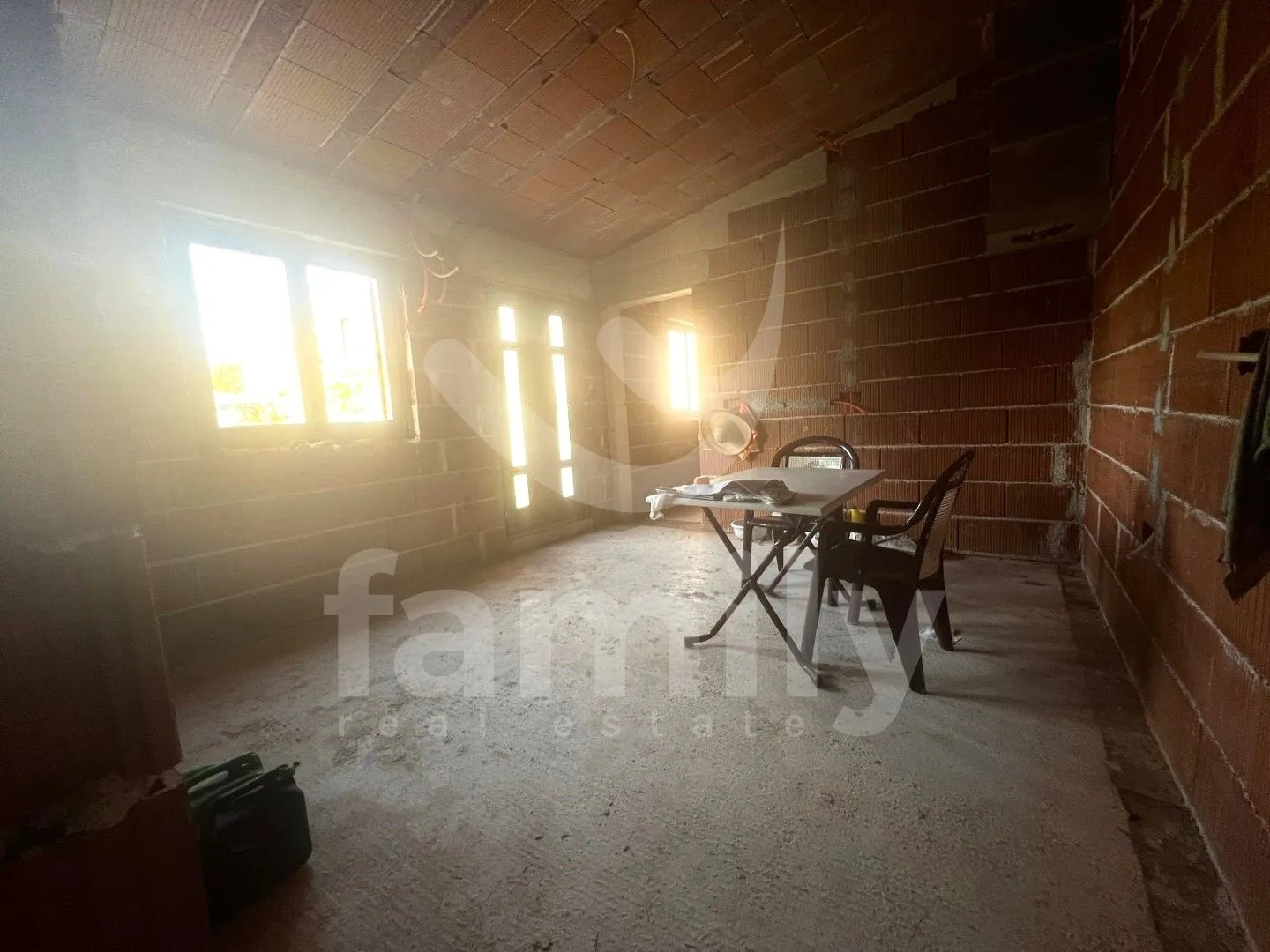 tri kuće za renovaciju na mirnoj lokaciji - slika 8
