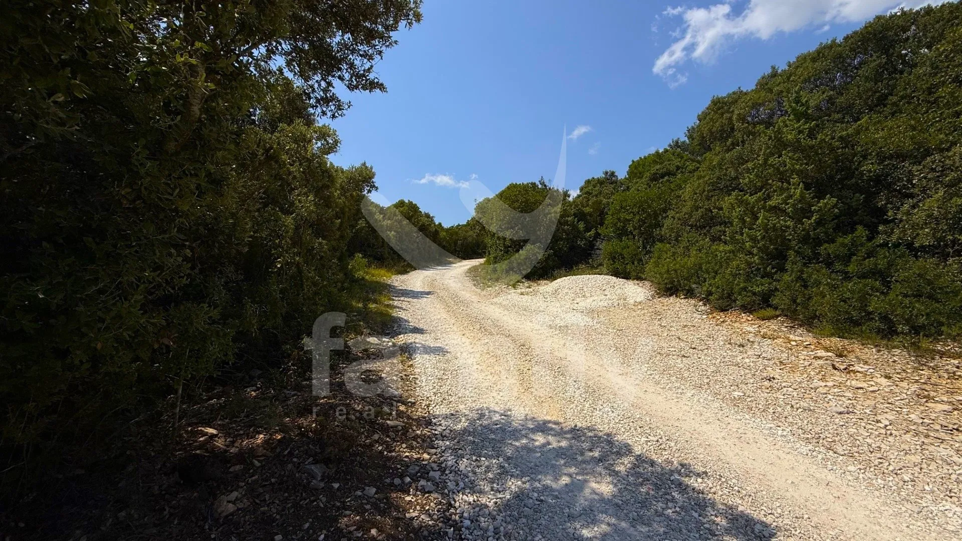 prodaja zemljište šuma duga uvala - slika 7