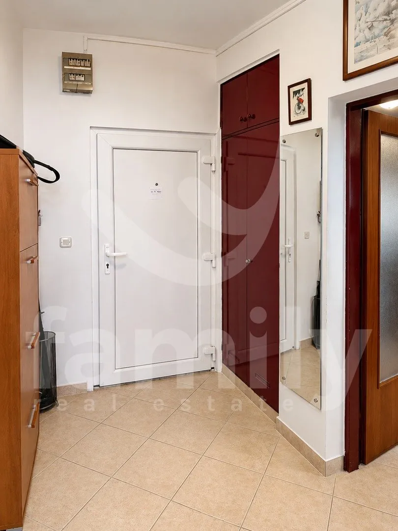 prodaja stan pula veruda s pogledom na more - slika 8