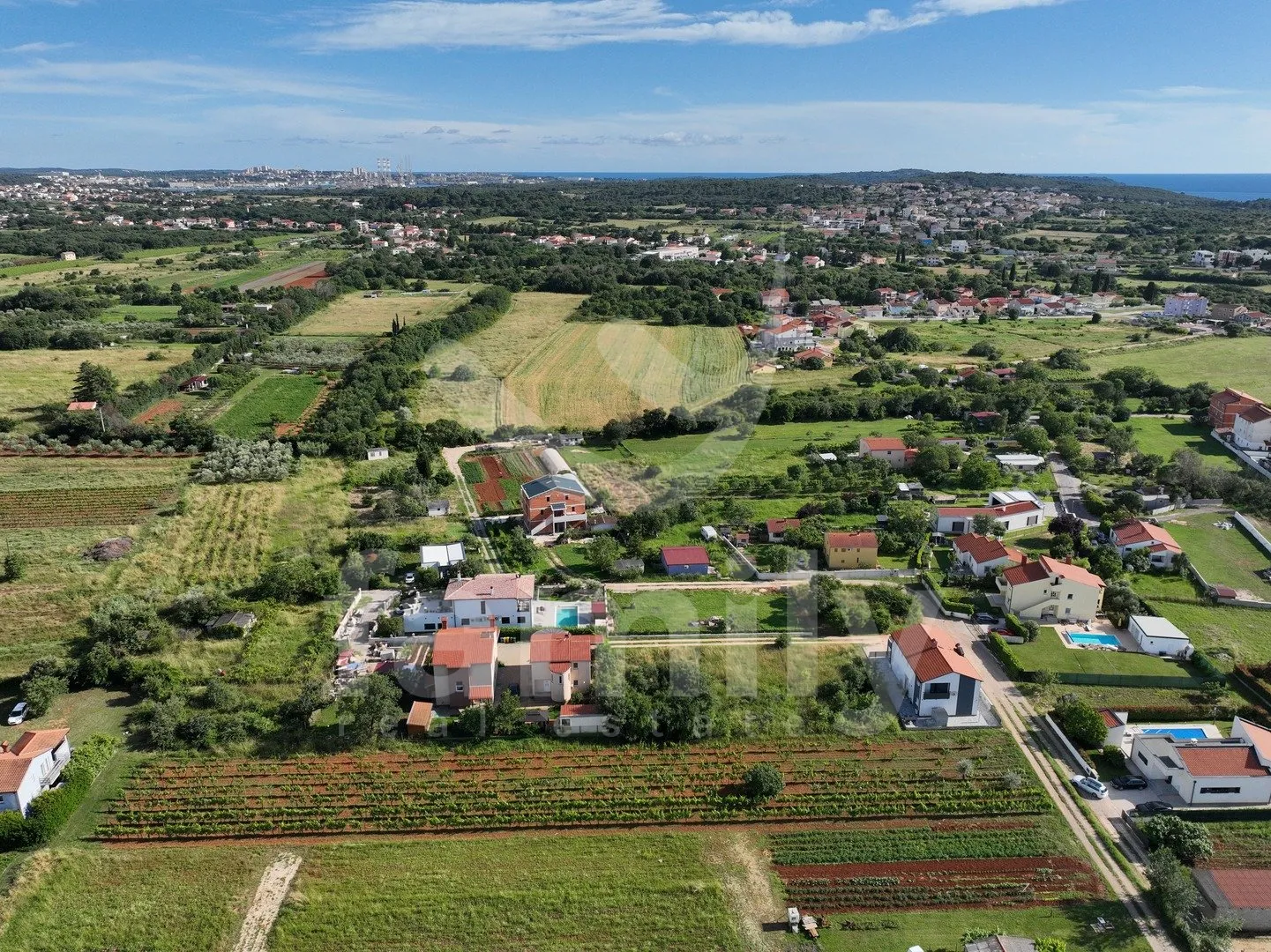 prostrano građevinsko zemljište na mirnoj lokaciji - slika 5