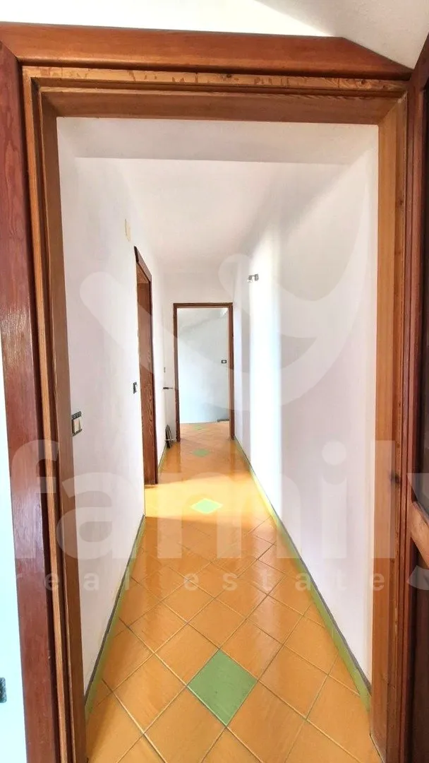 prodaja stana s potencijalom za uređenje u blizini mora - slika 14