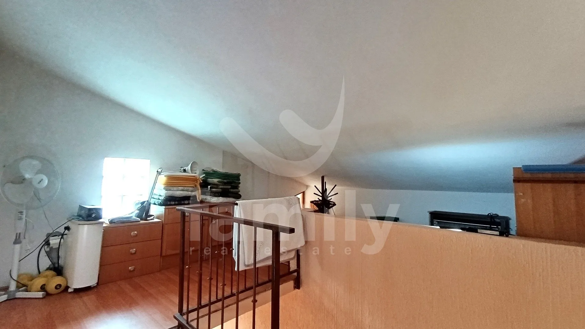 renovirana kuća u prigradskom naselju pule - slika 15