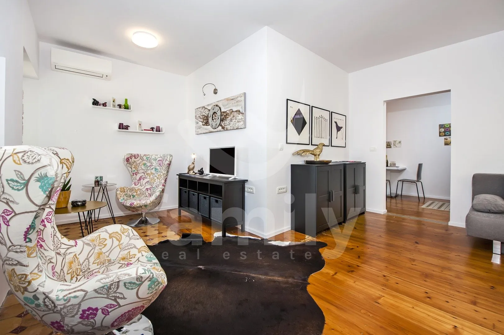iznimna dva apartmana tik do mora - slika 10