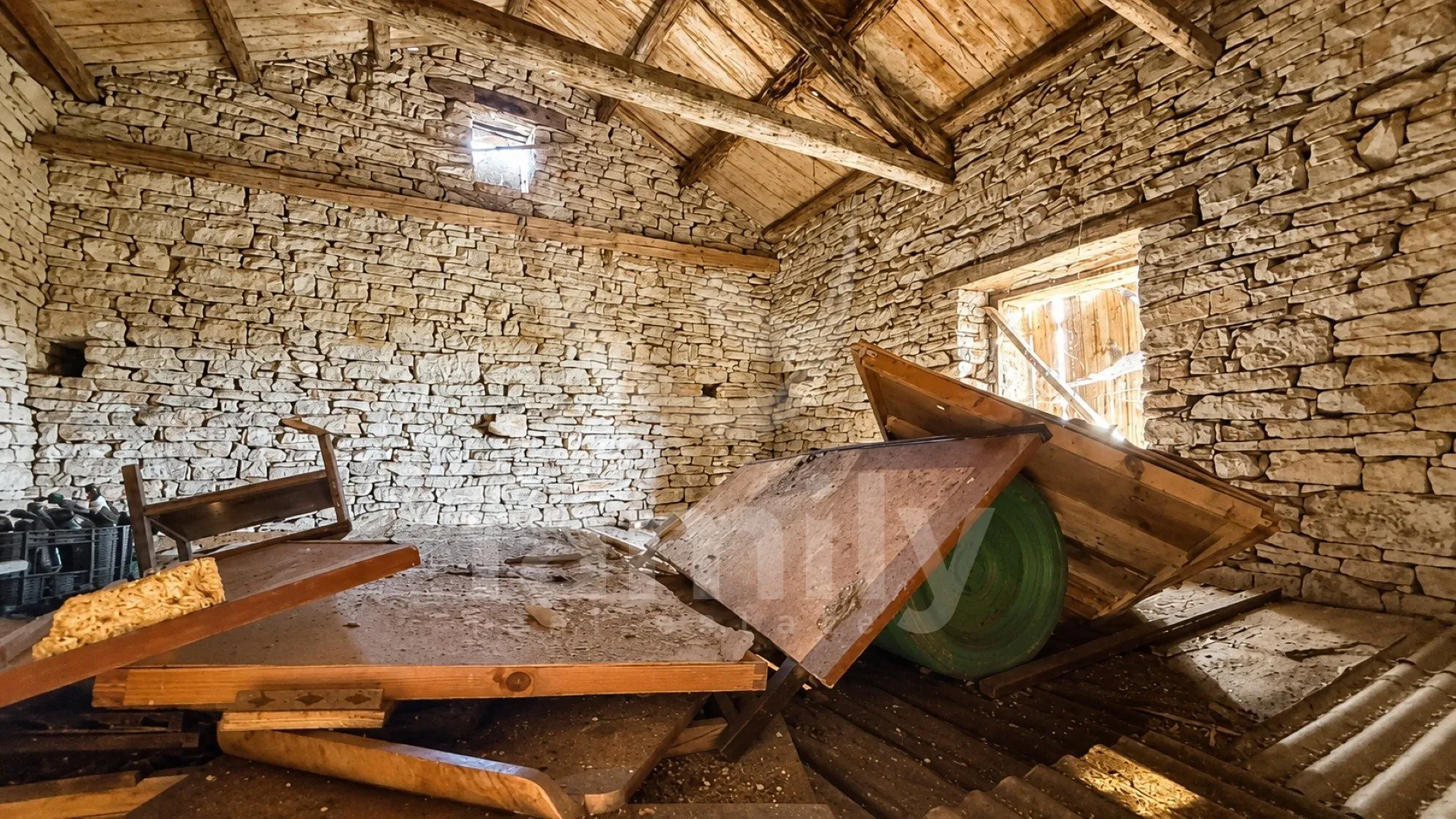prodaja istarska kamena kuća s vrtom kanfanar - slika 14