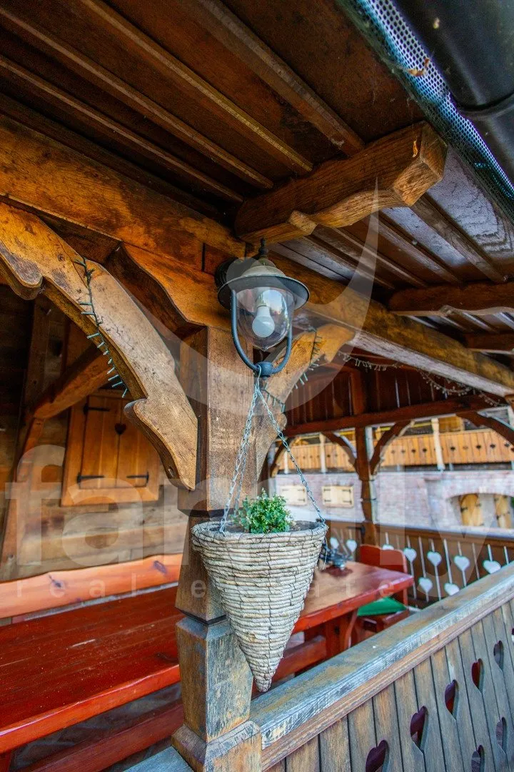 dvije hrastove kuće, bazen, vinograd i voćnjak - slika 7