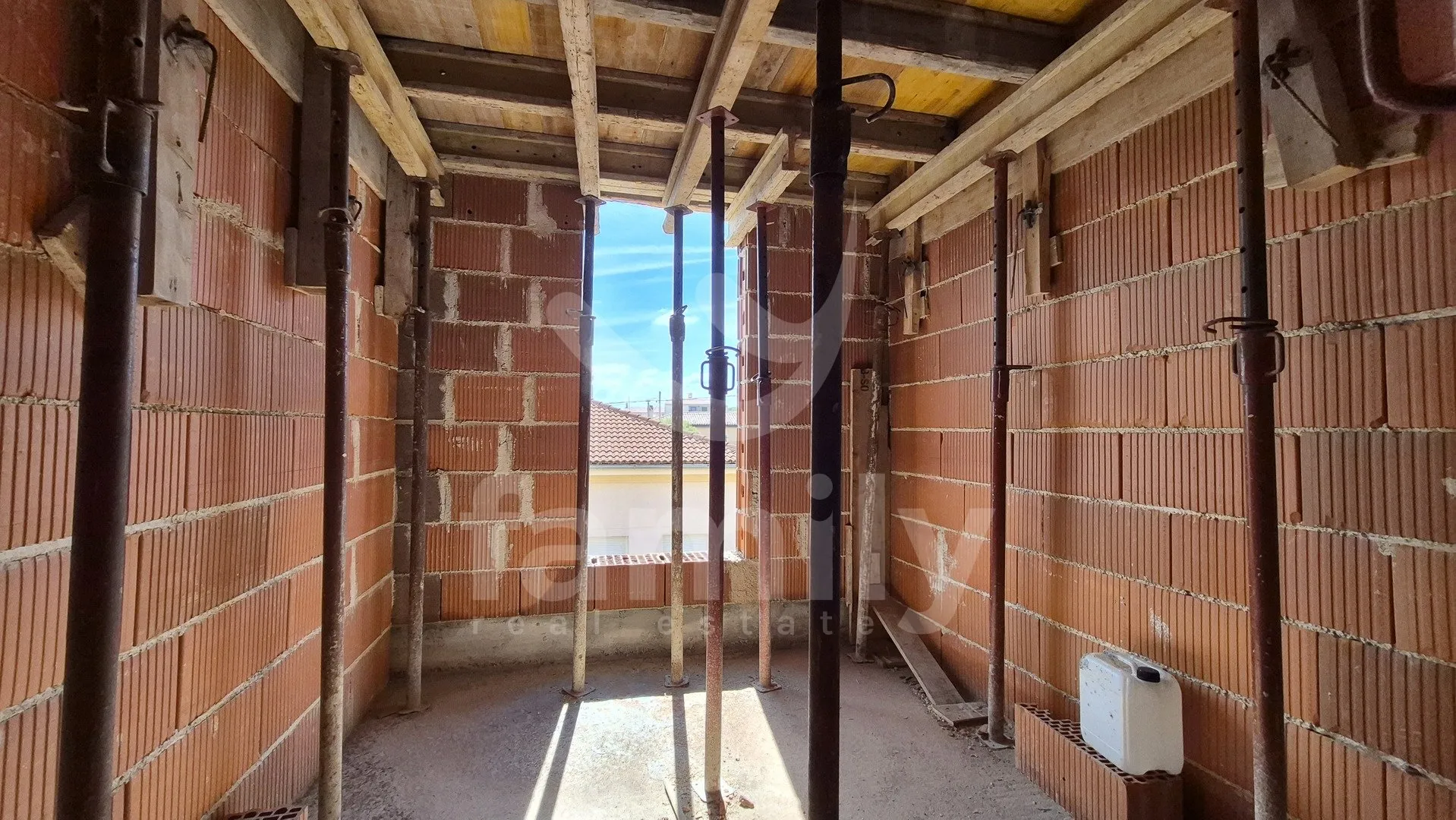 prostran penthouse u modernoj novogradnji - slika 18