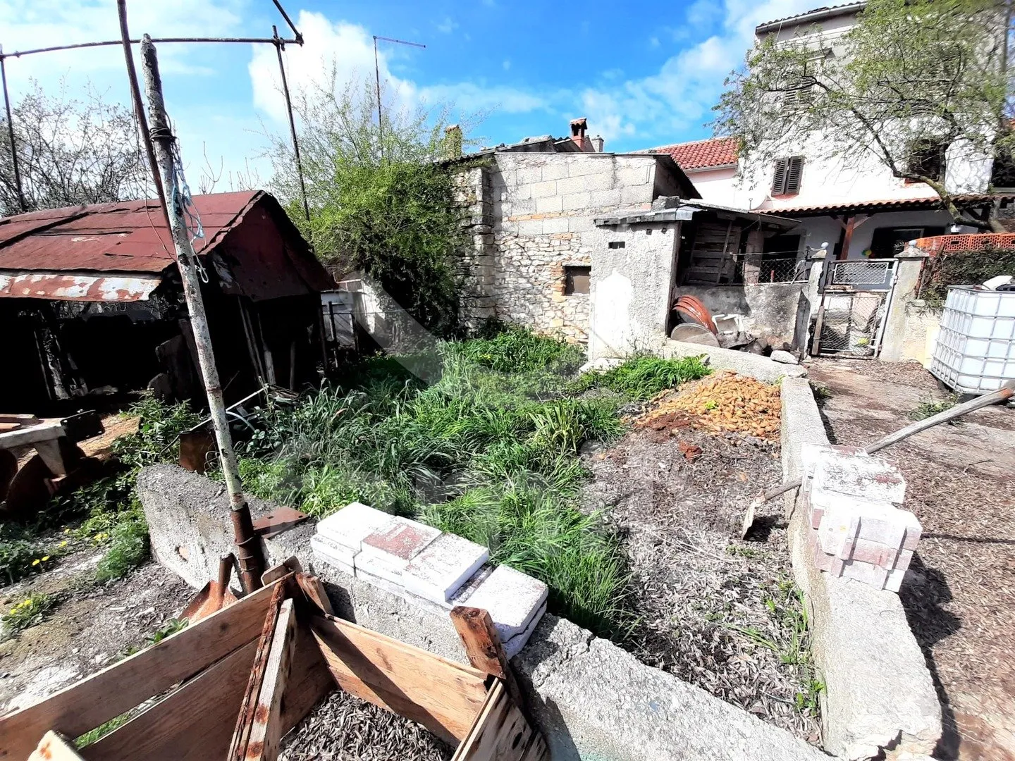starina na prostranom građevinskom zemljištu - slika 6