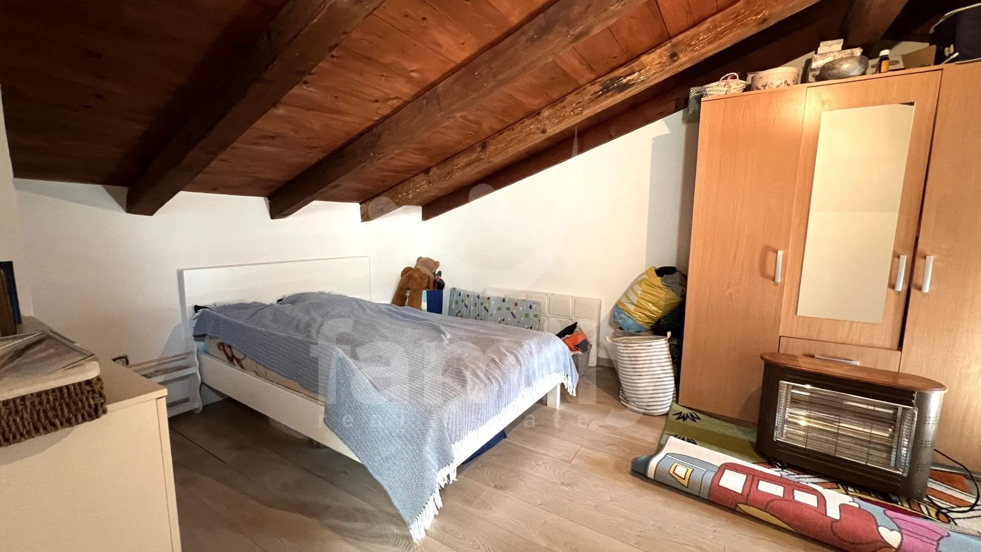 prodaja visokoisplative kuće sa dva apartmana u rovinju - slika 13