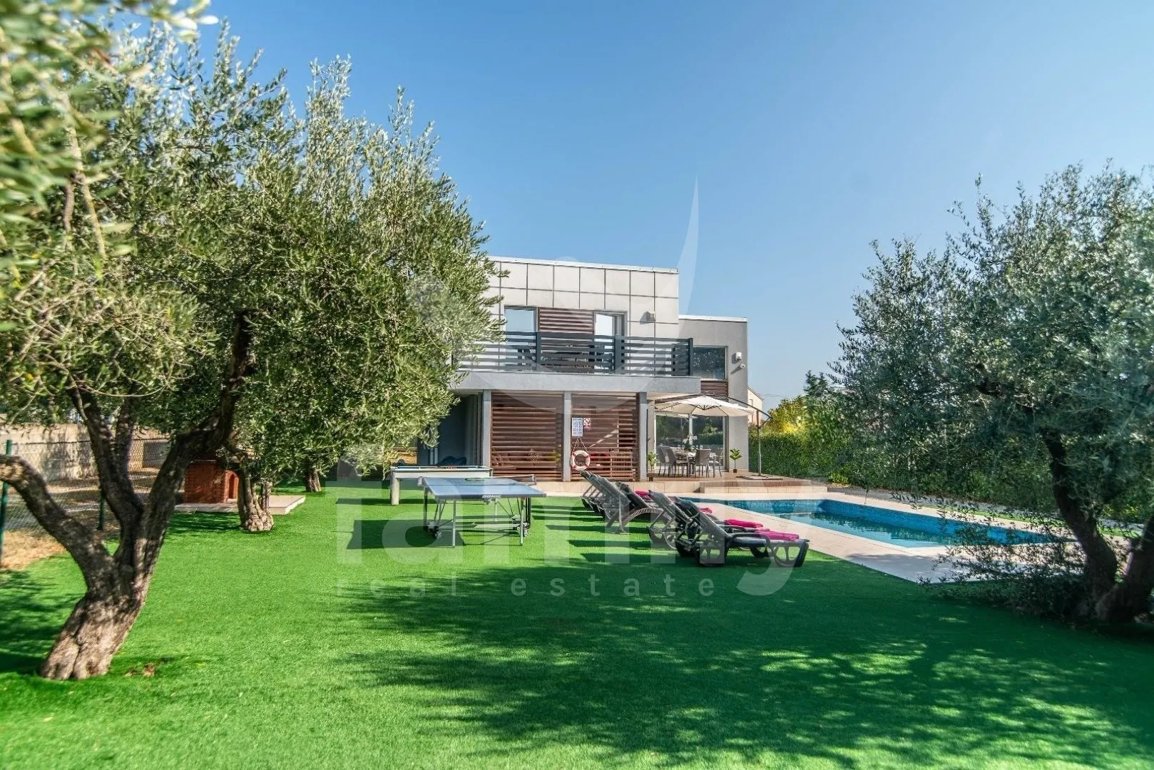 moderna vila na top lokaciji sa pogledom na brijunsko otočje - slika 7