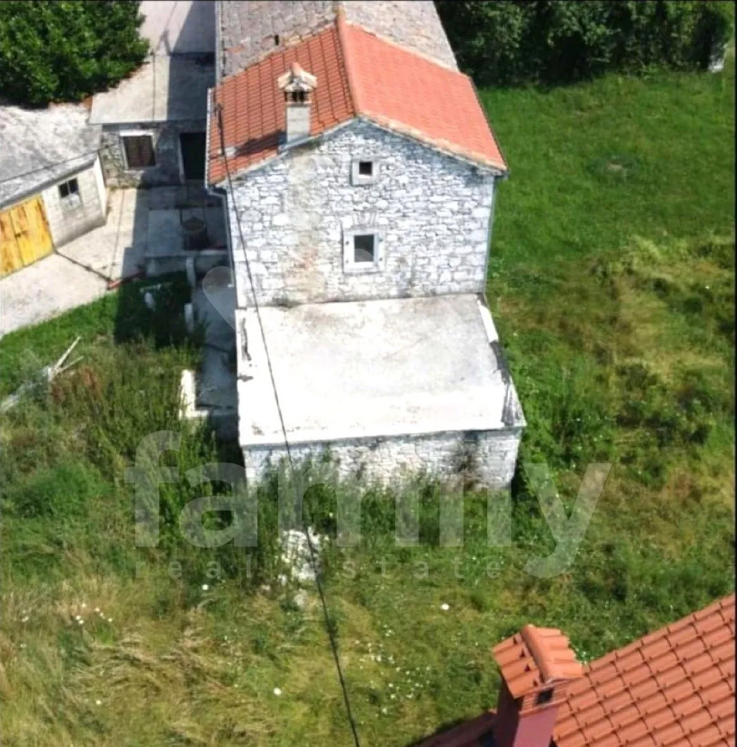 prodaja kamene kuće za renovaciju sa izrađenim projektom - slika 5