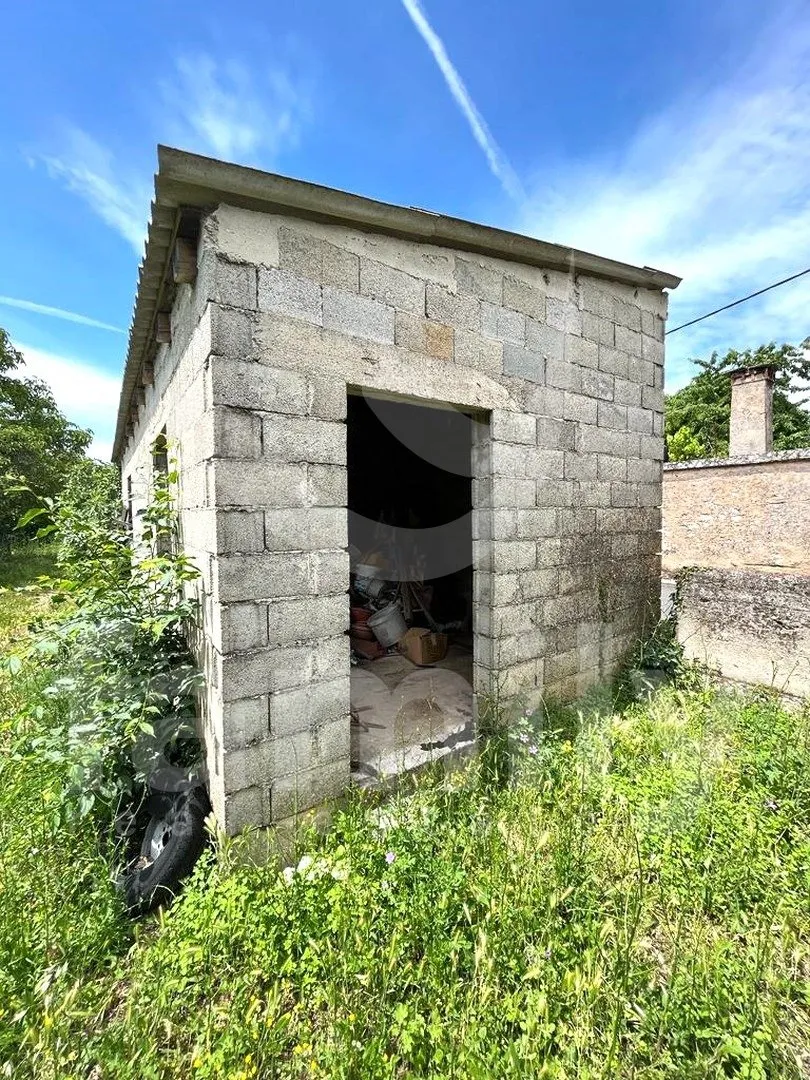 kamena kuća sa prostranom okućnicom - slika 5