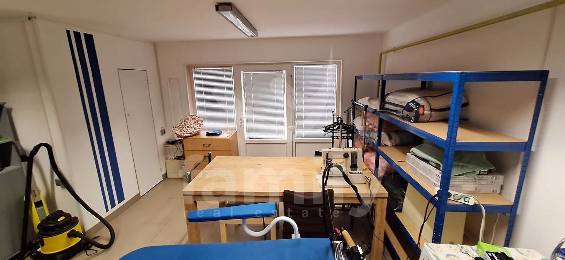 apartmanska kuća sa 4 stana i pogledom na more - slika 22