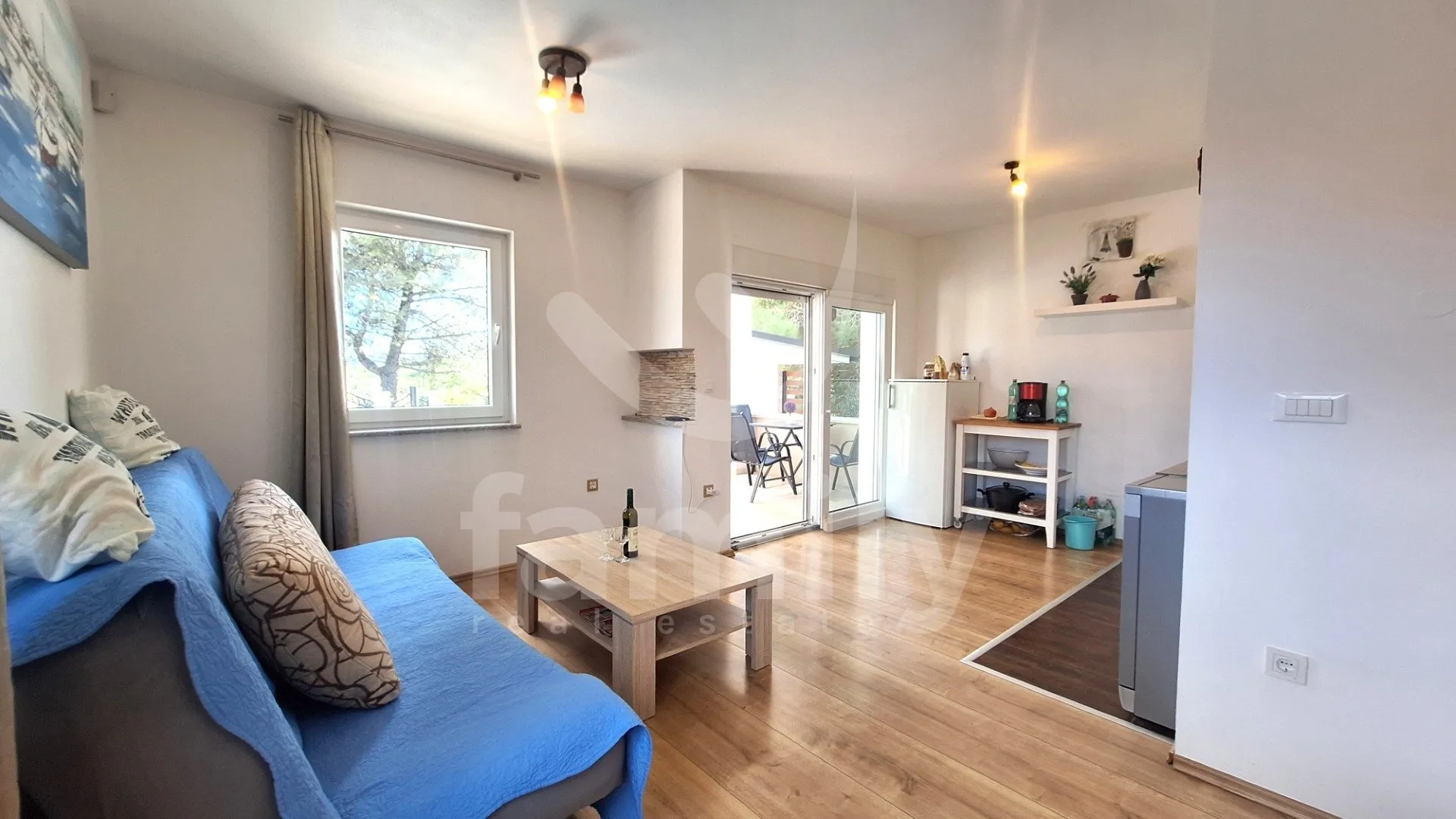 apartmanska kuća sa bazenom blizu mora - slika 12