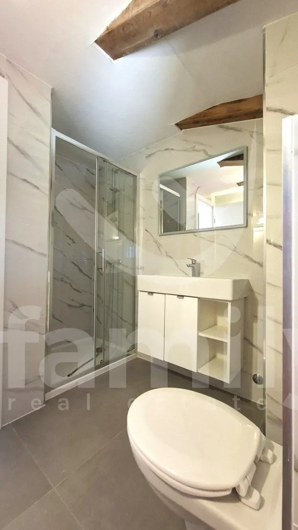 kamena kuća sa zasebnim apartmanom, konobom i bazenom - slika 7