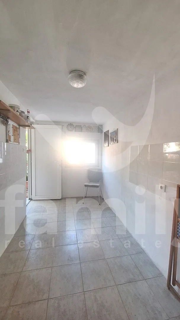 šarmantna katnica na mirnoj lokaciji tik uz more - slika 10