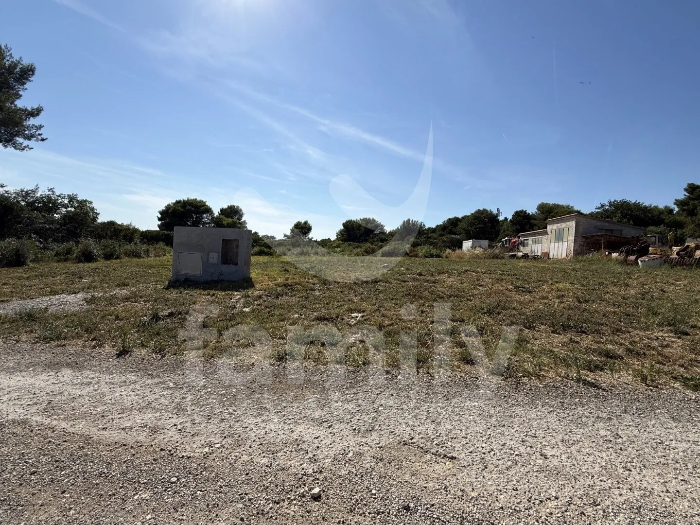 prodaja građevinsko zemljište s dozvolom i projektom, pula - slika 2
