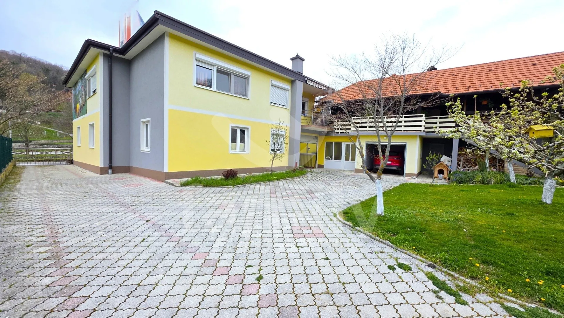 Kuća Na Top Lokaciji U Velikoj Sa Velikim Potencijalom - Velika