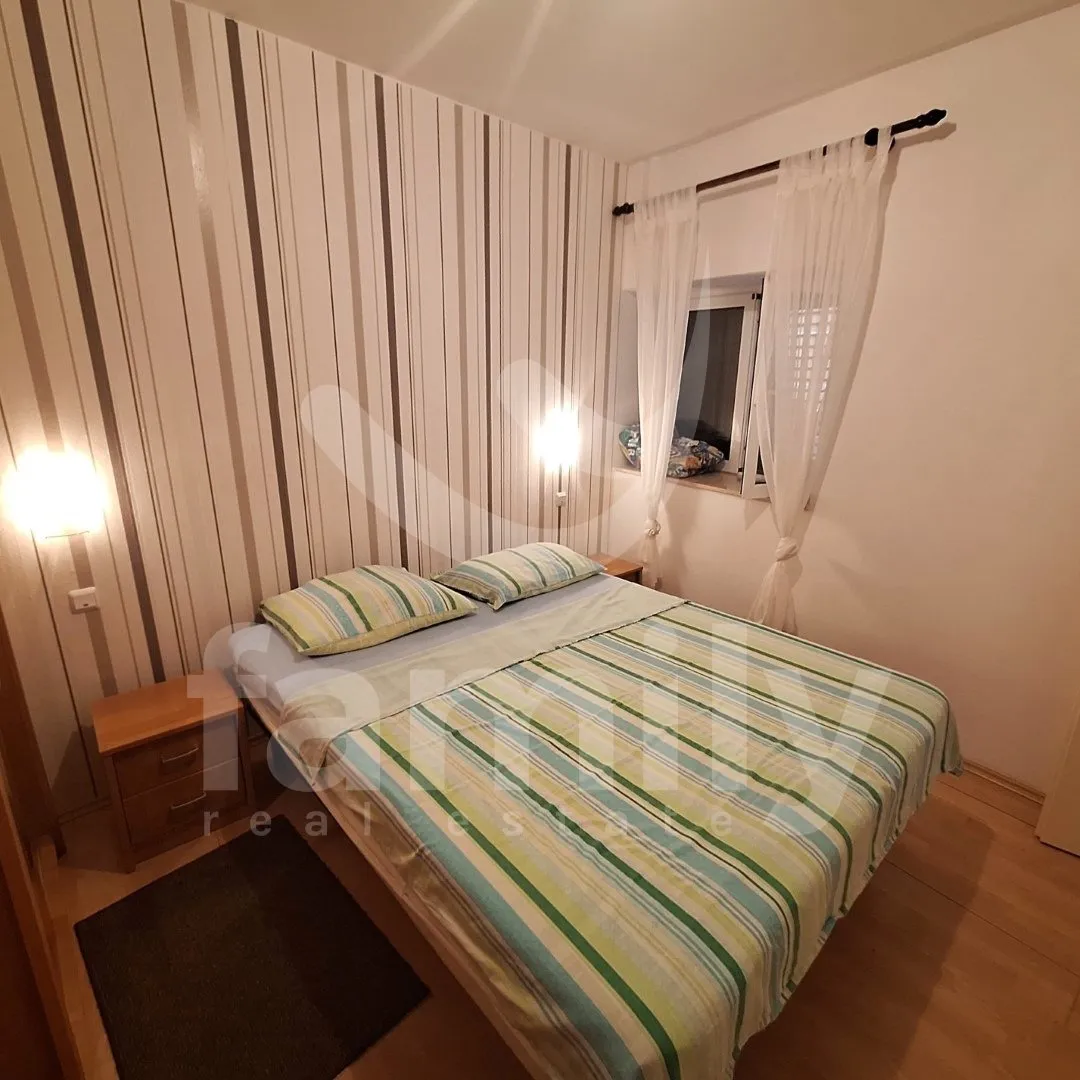dva stana sa okućnicom u centru rovinja na 50 m od mora - slika 8