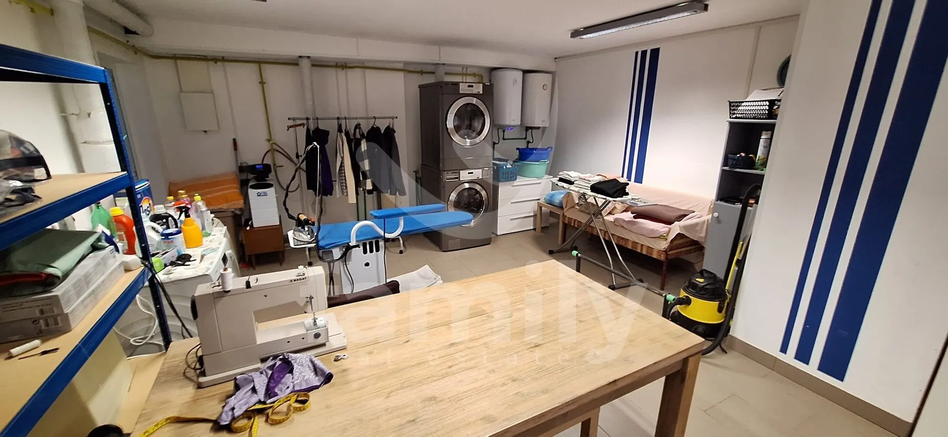 apartmanska kuća sa 4 stana i pogledom na more - slika 19