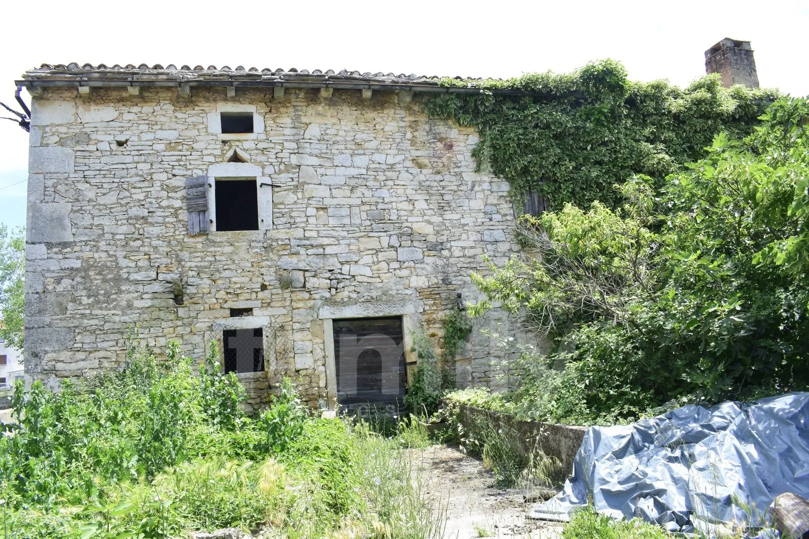 Kamena Kuća Sa Prostranom Okućnicom - Filipana, Marčana