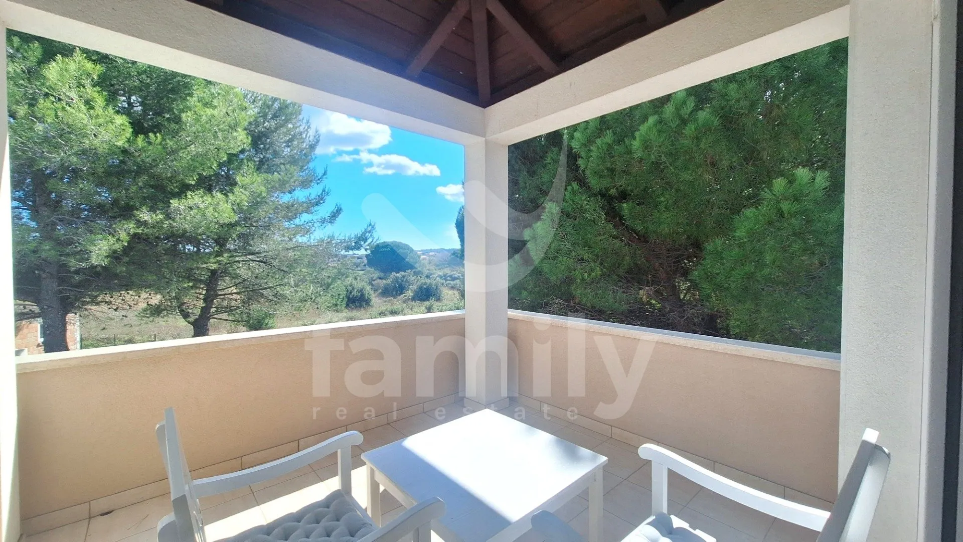 apartmanska kuća sa bazenom blizu mora - slika 16
