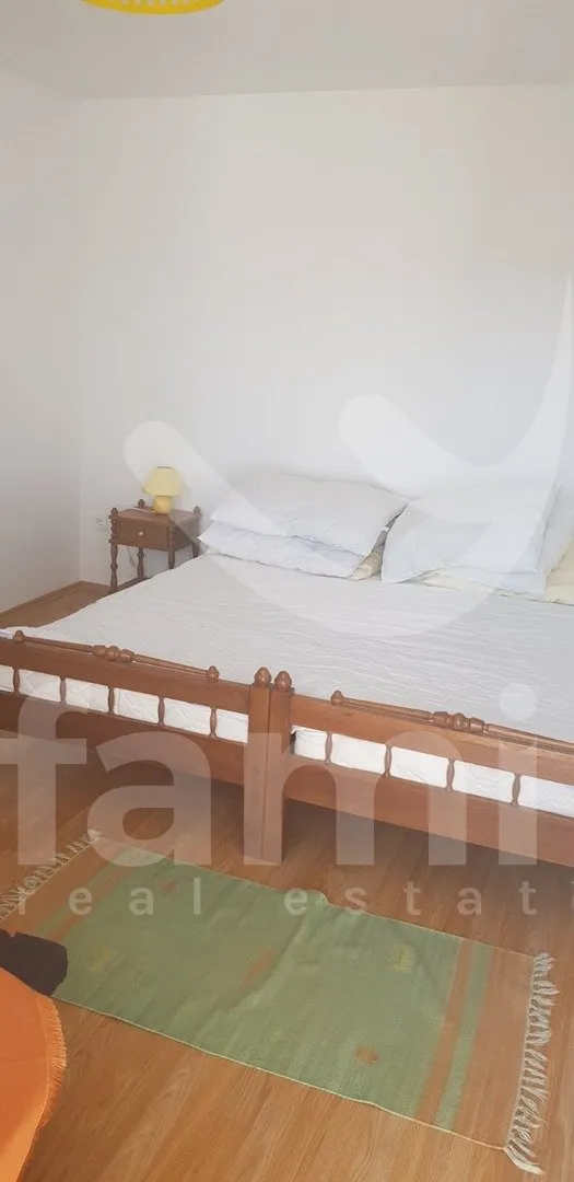 prodaja prostrane kuće sa četiri stana na 500 m od mora - slika 3