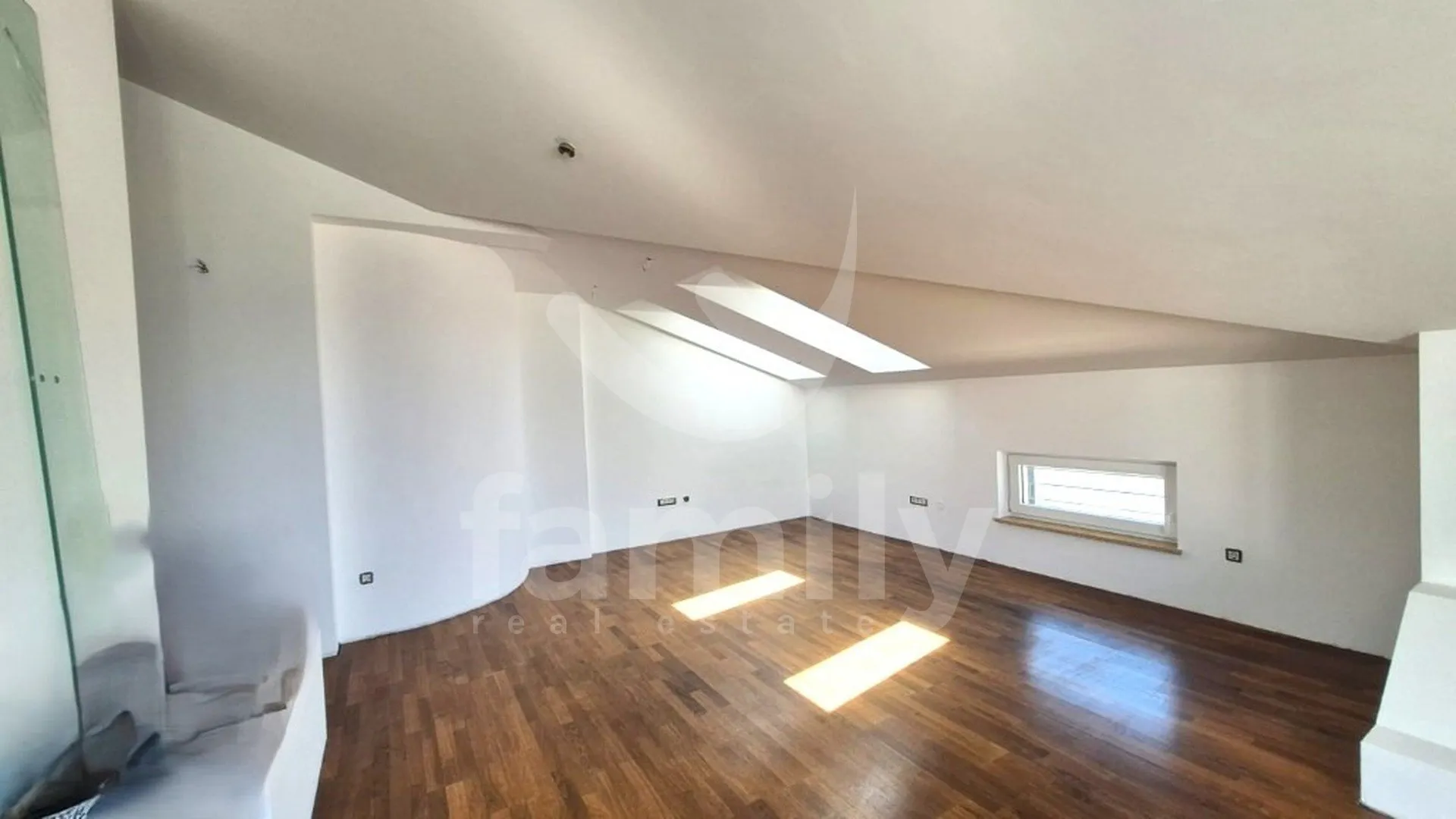 penthouse uz more s bazenom i panoramskim pogledom - slika 16