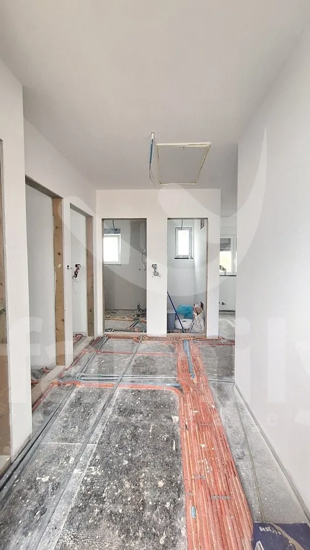 moderna kuća u mirnom i novom naselju u puli - slika 11