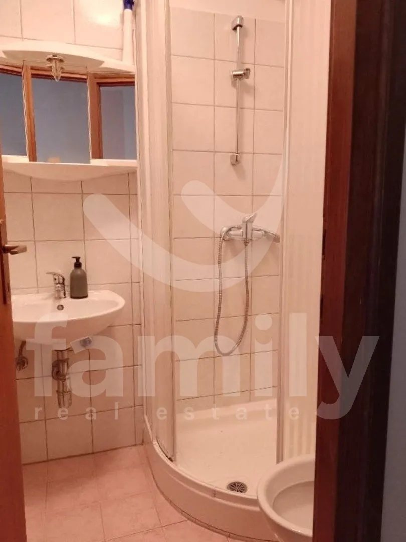 samoodrživa kuća iz 18. stoljeća sa sedam apartmana - slika 10