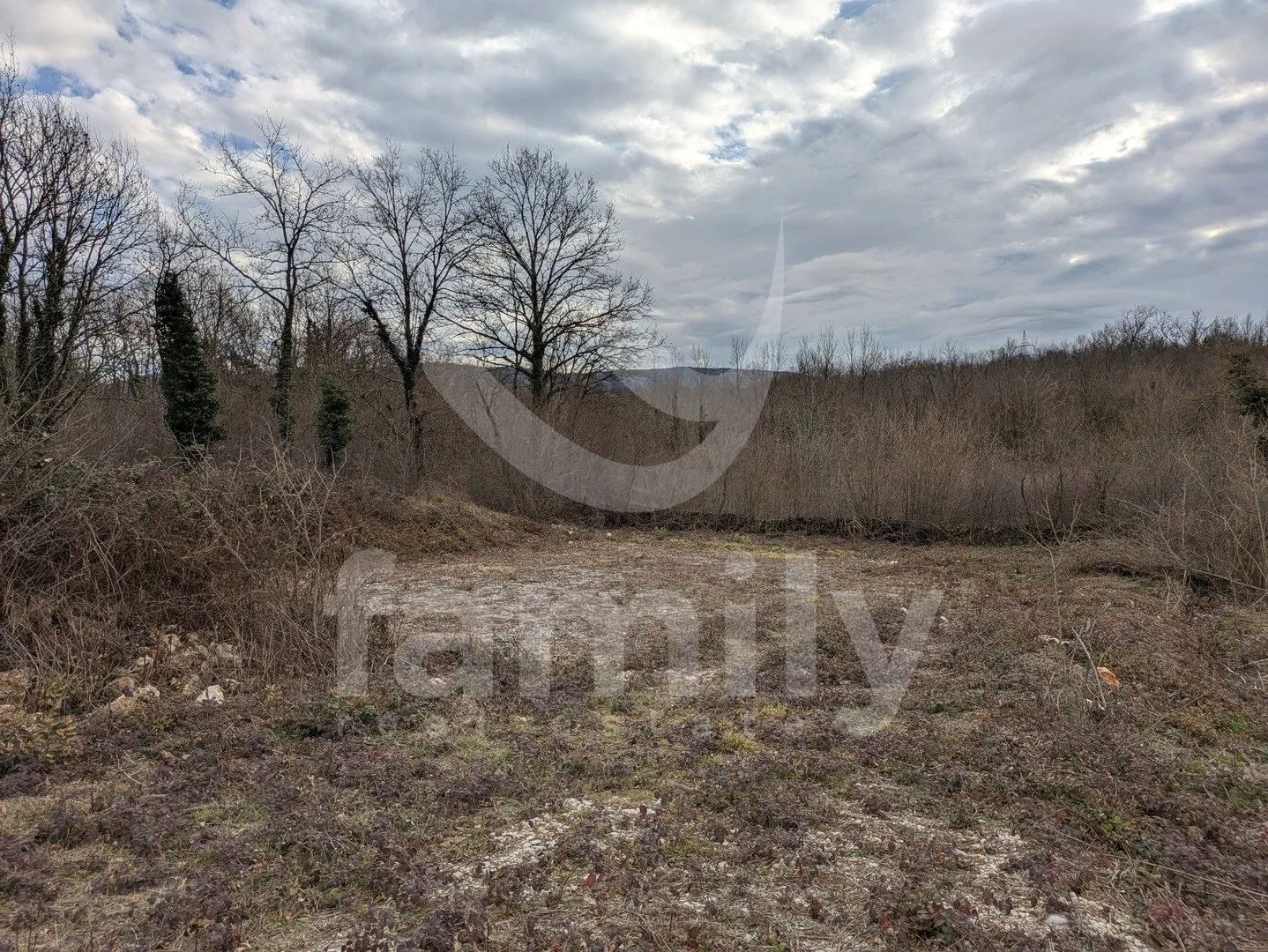 odlična građevinska zemljišta sa ishodovanom građevinskom dozvolom - slika 5