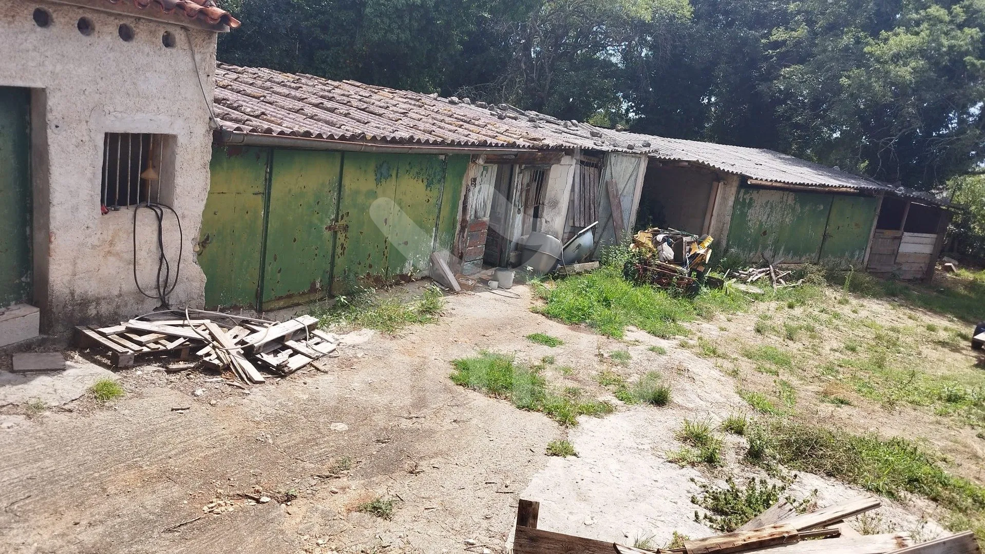 starina na prostranom građevinskom zemljištu - slika 11