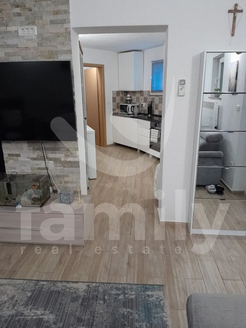 šarmantan stan s vrtom u mirnom dijelu medulina - slika 5
