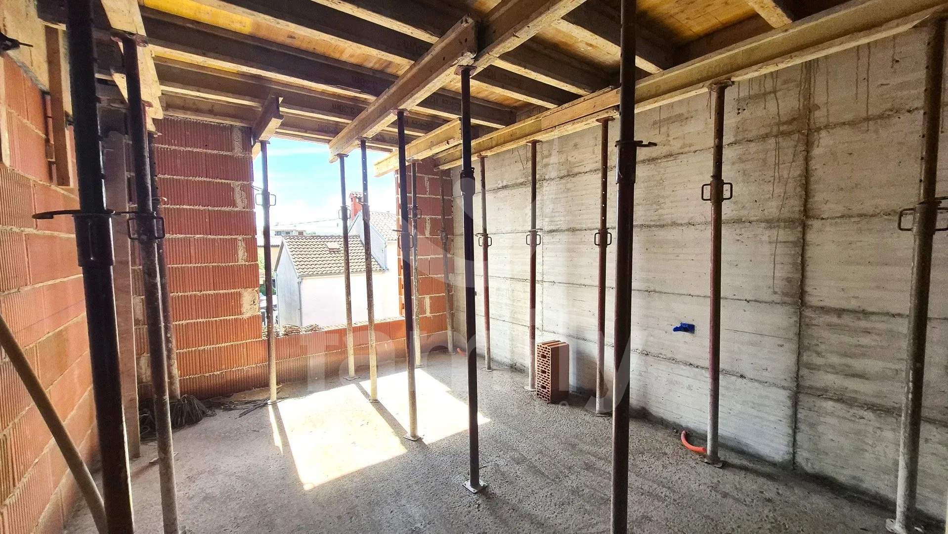 prostran penthouse u modernoj novogradnji - slika 6
