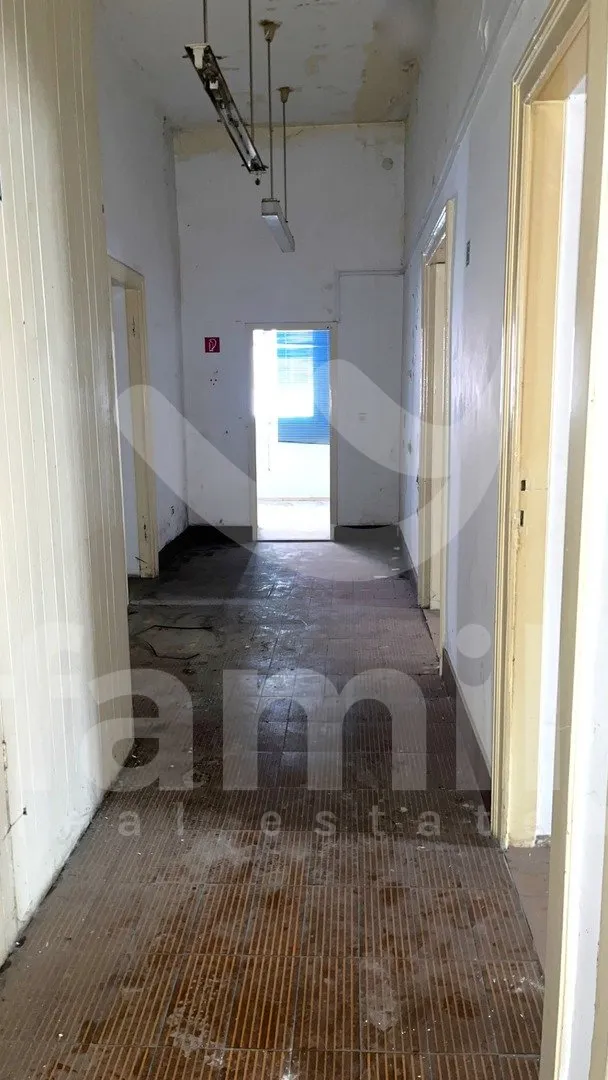 zgrada visokog poslovnog potencijala u centru grada - slika 12