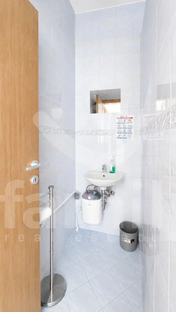 poslovni prostor 58m2 za najam - slika 5