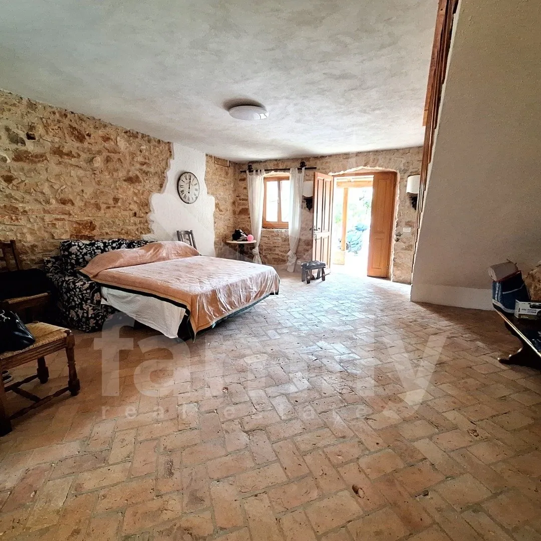 Renovirana Kamena Kuća Na Odličnoj Lokaciji - Fažana
