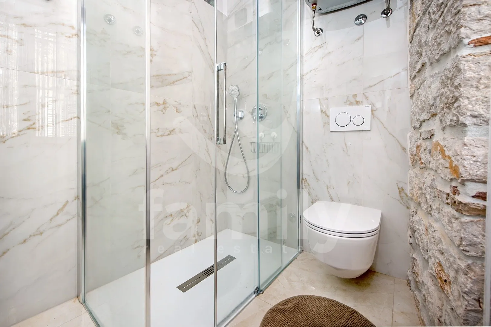 iznimna dva apartmana tik do mora - slika 5