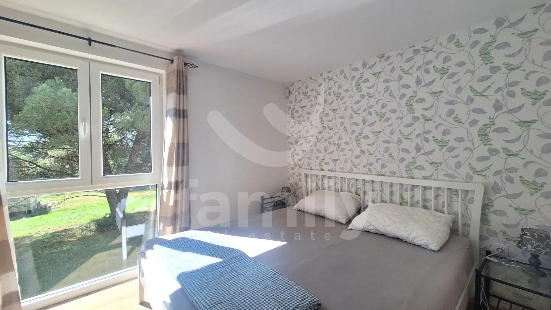 apartmanska kuća sa bazenom blizu mora - slika 25