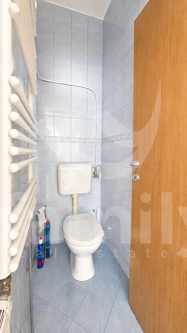 poslovni prostor 58m2 za najam - slika 6