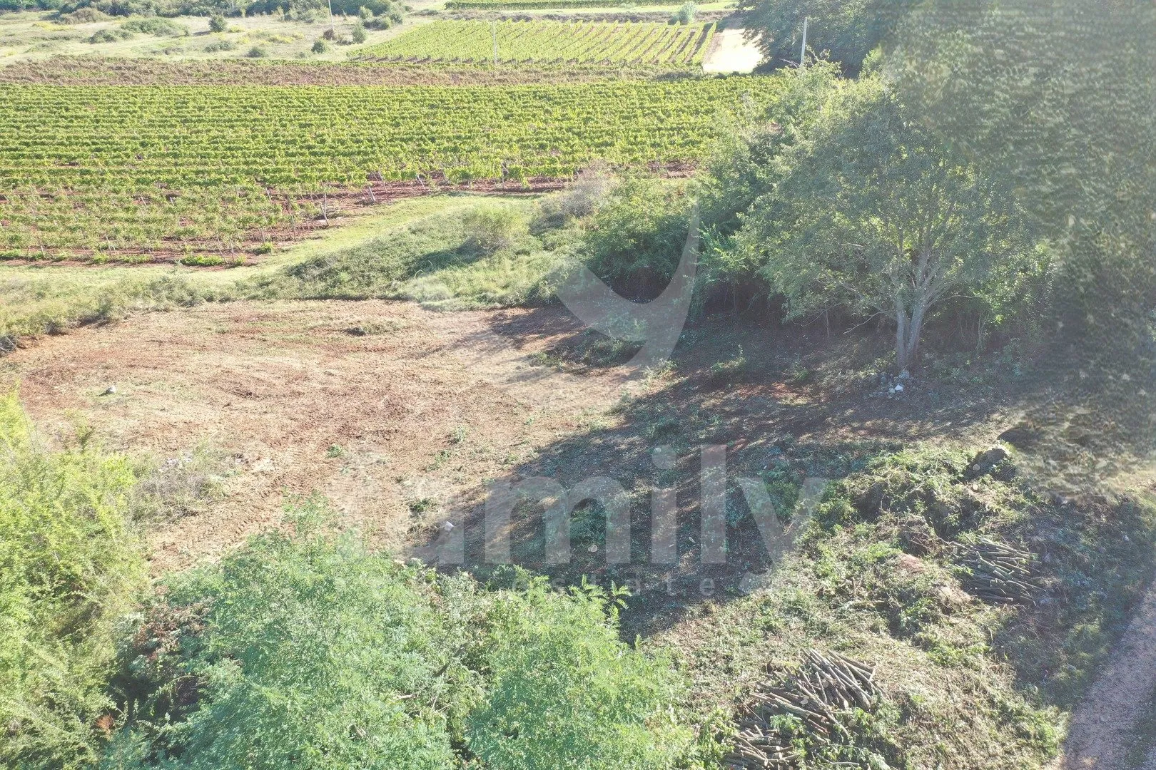 atraktivno građevinsko zemljište sa pogledom na vinograde - slika 2